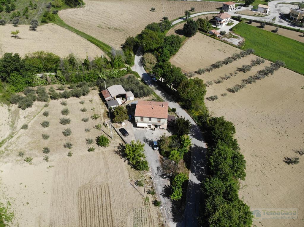 Casolare Pineto-Atri vista mare e monti