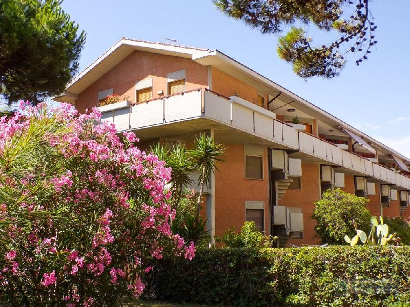 Appartamento in vendita Pineto tra via XXV Aprile e Viale Abruzzo